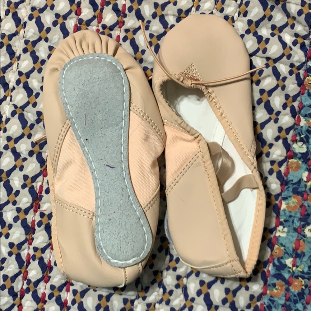 Ballet shoes